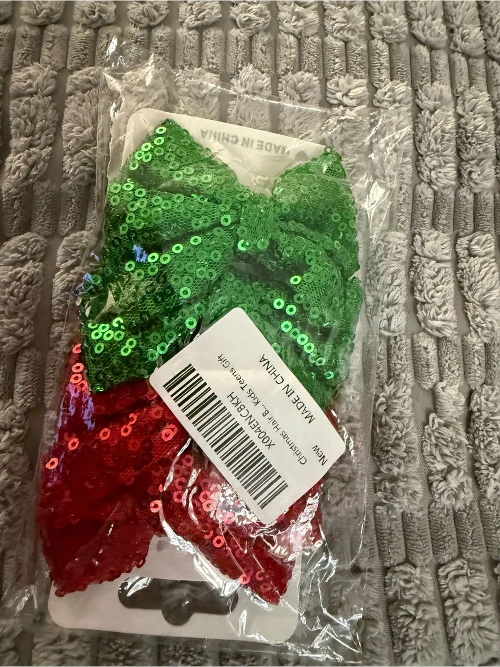 Sequin Bow Hair Clips for Kids – Red & Green Holiday Set